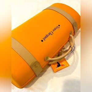 Veuve Clicquot Champayne travel bag carry case